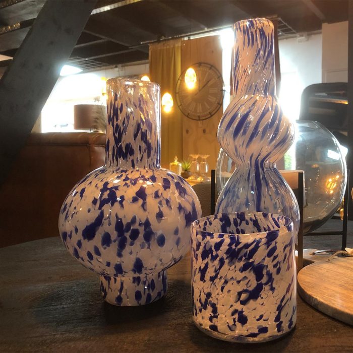 Vaas glas blauw wit model 1 | Woonpand 9
